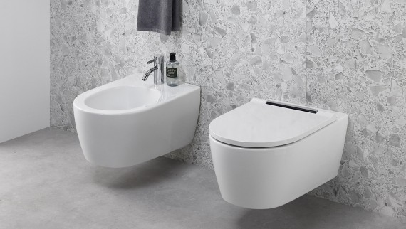 Bidet und WC der Badserie Geberit ONE Bidet und WC der Badserie Geberit ONE
